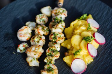 white tiger prawns with herbs and spices