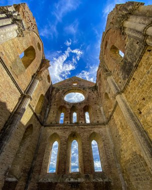 Toskana 'daki ünlü San Galgano Manastırı.