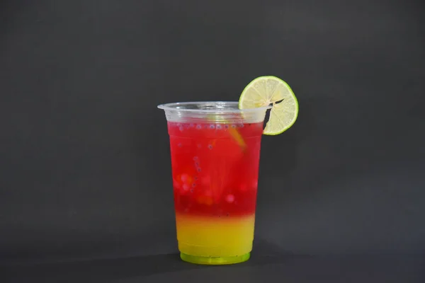 Rainbow Soda Moktail Izolované Barevném Pozadí — Stock fotografie