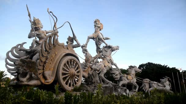 Bali Indonesia Mayo 2022 Hermosa Estatua Kuta Denpasar Ciudad Bali — Vídeos de Stock