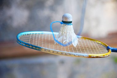 Gelgit badminton deklanşör, eğitim konsepti, başlangıç konsepti, arka planda