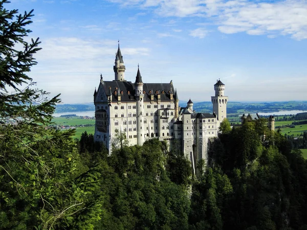 Neuschwanstein Castle Castle Mountains Bavaria Mountain Castle Towers Built 19Th — Zdjęcie stockowe