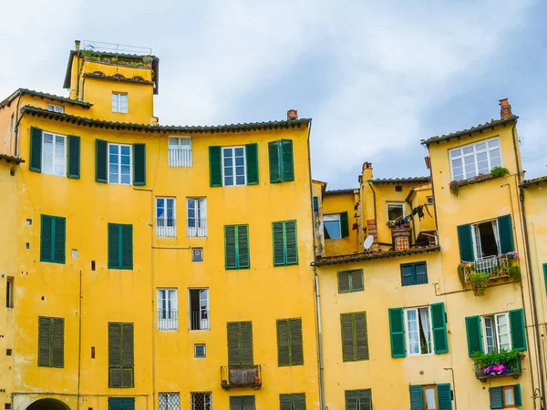 Immeuble Résidentiel Lucques Italie Bâtiment Résidentiel Pittoresque Lucques Situé Sur Images De Stock Libres De Droits