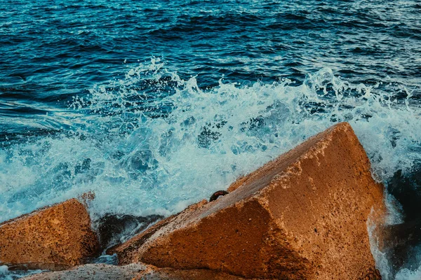 Close Water Splashes Breakwaters Balearic Sea View Pier Beach Barcelona — Foto de Stock