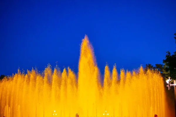 Night Photograph Performance Singing Magic Fountain Montjuic Barcelona Catalonia Spain — 图库照片
