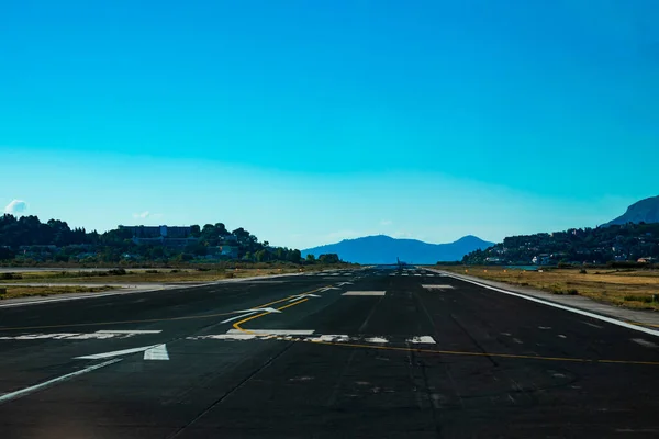 Kerkyra Griekenland 09222022 Start Landingsbaan Luchthaven Van Corfu Hoge Kwaliteit — Stockfoto