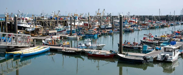 英国康沃尔 2021年 纽林是英国最大的渔港 渔业和休闲 港口内的船只 — 图库照片