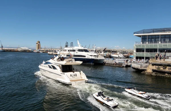 Cape Town South Africa 2022 Luxury Fast Dayboat Towing Two —  Fotos de Stock