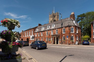 Devizes, Wiltshire, İngiltere, İngiltere. 2022 yılı. İngiltere 'nin Wiltshire, İngiltere' nin Devizes kentindeki yol kenarındaki İngiliz barı.