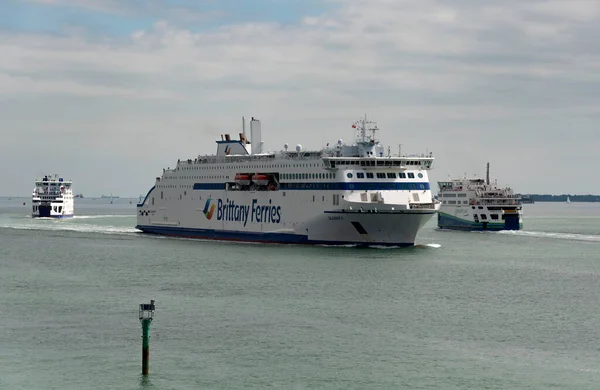Portsmouth England 2022 Three Roro Ferries Solent Stretch Water Close — ストック写真