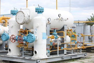Gaz taşıma sistemi. Benzin için pompalama istasyonu. Benzin istasyonu ve benzin depoları. Dünya çapında ulaşım. Petrol ve gaz sektörü. türbinler.