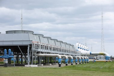 Gaz taşıma sistemi. Benzin için pompalama istasyonu. Benzin istasyonu ve benzin depoları. Dünya çapında ulaşım. Petrol ve gaz sektörü. türbinler.