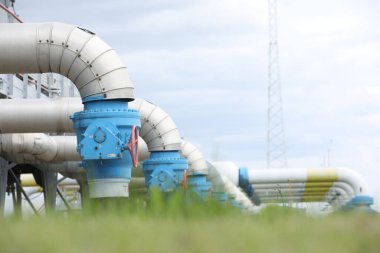 Gaz taşıma sistemi. Benzin için pompalama istasyonu. Benzin istasyonu ve benzin depoları. Dünya çapında ulaşım. Petrol ve gaz sektörü. türbinler.