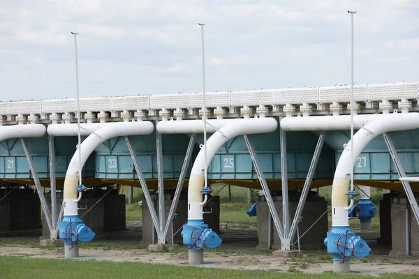 Gaz taşıma sistemi. Benzin için pompalama istasyonu. Benzin istasyonu ve benzin depoları. Dünya çapında ulaşım. Petrol ve gaz sektörü. türbinler.