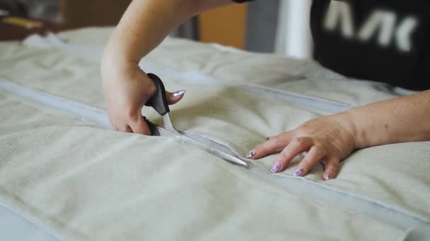 Close Female Hands Cutting Foam Rubber Scissors Production Sofa Furniture — Stock videók