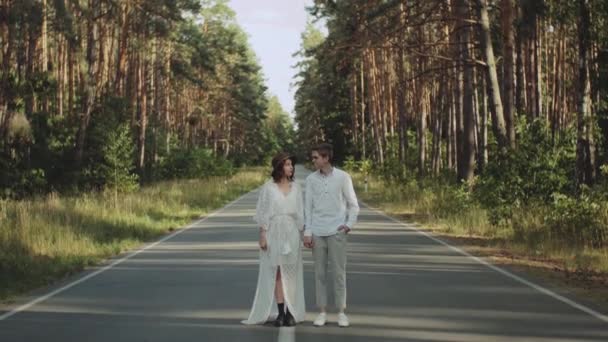 Hipster Couple Love Walk Beautiful Place Hold Hands Man Woman — Vídeo de Stock