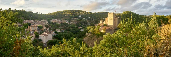 Günbatımında Fransa Nın Güneyinde Provence Deki Esparron Verdon Ortaçağ Köyü — Stok fotoğraf