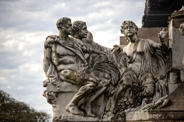 Uma Vista Uma Estátua Pedra Velha — Fotografia de Stock