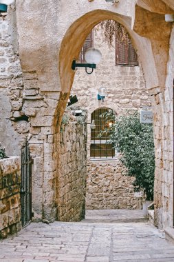 Tel Aviv, İsrail - 7 Kasım 2019: Eski Jaffa geçit mimarisi