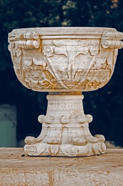 Parktaki çeşmenin ayrıntıları