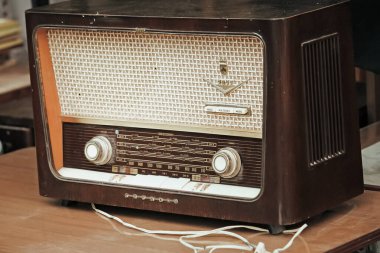 Tel Aviv, İsrail - 7 Kasım 2019: Eski bit pazarı ürünleri