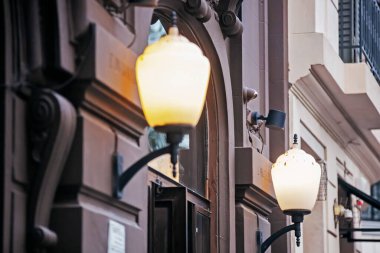 Şehirdeki sokak lambaları