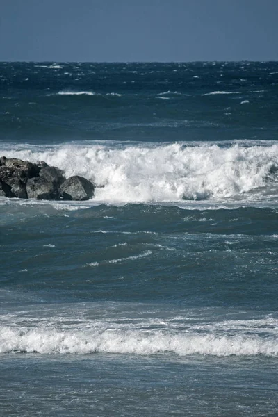 Ondas Mar Bater Praia — Fotografia de Stock