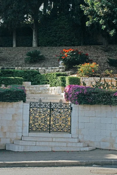 Haifa Izrael 2019 November Bahai Gardens Szobor — Stock Fotó