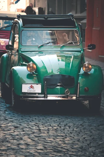 阿根廷布宜诺斯艾利斯 2019年11月7日 古董车在街上行驶 — 图库照片
