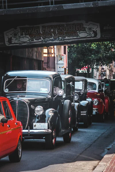 Buenos Aires Arjantin Kasım 2019 Sokakta Antika Arabalar — Stok fotoğraf