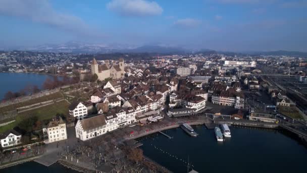 Establecer el casco antiguo y el castillo medieval, paisaje urbano de la ciudad Rapperswil, Suiza — Vídeos de Stock