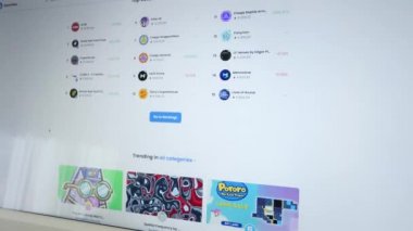 BÜYÜK 2 Şubat 2022, açık denizde bir gece arayın, modern sanat yatırımları