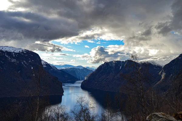 Dağların güzel manzarası