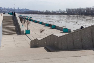 Ufa, Rusya 11 Haziran 2019 - Bahar zamanı Embankment. Ufa şehri, Bashkortostan Cumhuriyeti