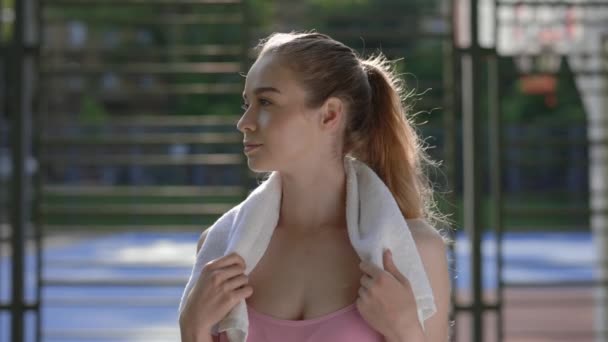 Portrait Pretty Yoga Woman Carries Towel Her Neck Looking Smiling — Stockvideo