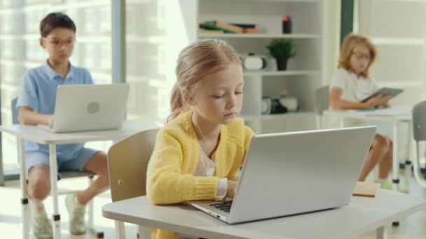 School Girl Using Computer Sitting Class Computer Science Lesson Other — Vídeo de Stock