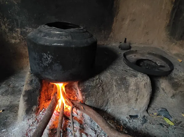 Vieux Poêle Ciment Village Indien Pot Feu Bois — Photo