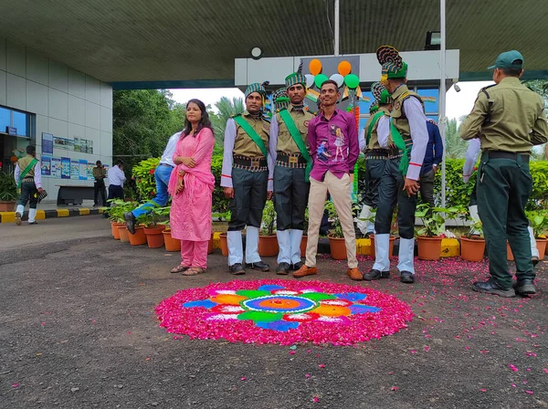 August 2022 Tata Motors Ahemdabad Gujarat India Saluting Flag Gujarat — 图库照片