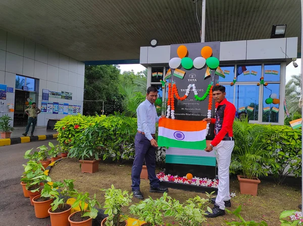 August 2022 Tata Motors Ahemdabad Gujarat India Saluting Flag Gujarat — ストック写真