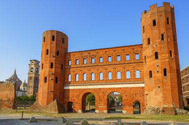 Palatine Gate, İtalya 'nın Torino kentinde yer alan Roma Çağı simgesidir.