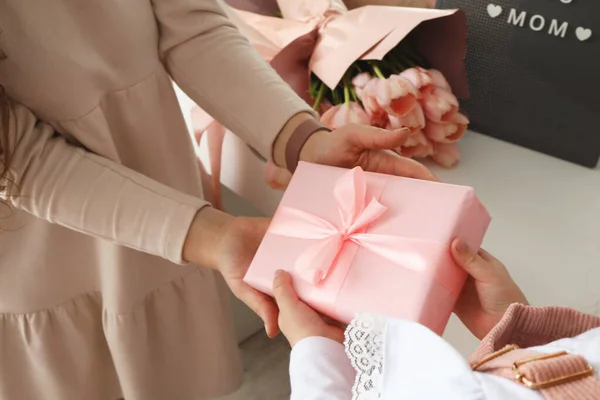 Child Hands Hold Beautiful Pink Gift Box Ribbon Pink Tulip — стоковое фото