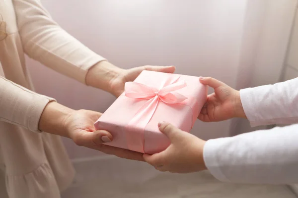 Kid Giving Gift Box Mum Holidays Present Childhood Concept Close — стоковое фото