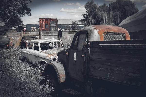 Stary Klasyczny Rosyjski Samochód Pobliżu Drogi Zdjęcie Starym Stylu Obrazu — Zdjęcie stockowe