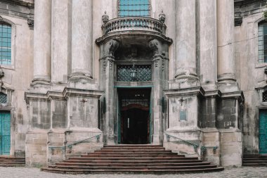 Lviv kilisede Dominik closeup