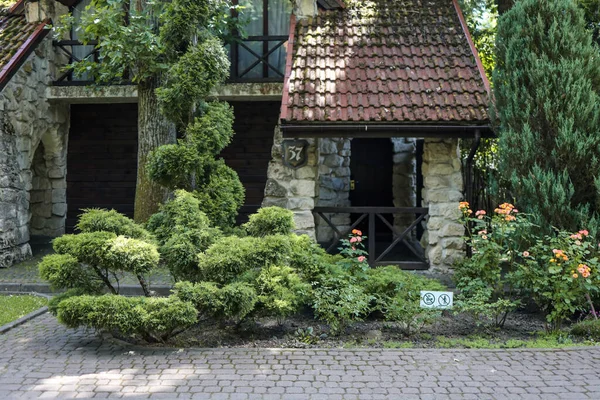 Landscaping Stone House — Φωτογραφία Αρχείου