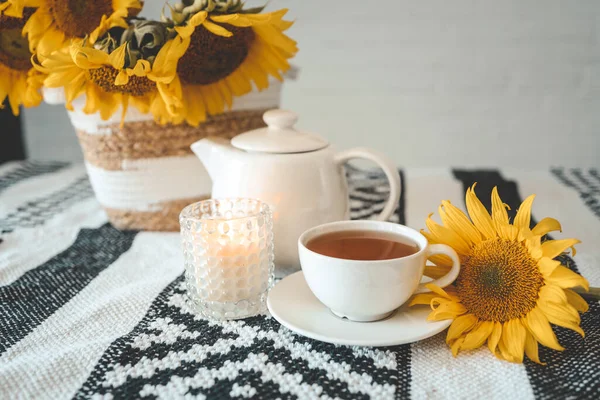 Cup Tea Teapot Candle Table Sunflowers Tea Time Aesthetics — Fotografia de Stock