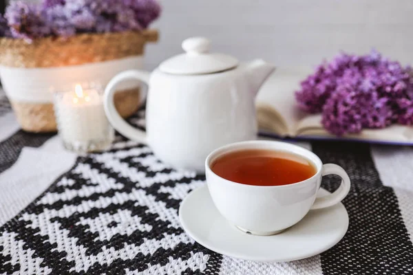 Cup Tea Teapot Table Lilac Wicker Basket Atmospheric Tea Party — Stockfoto