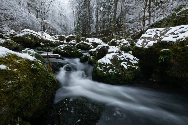 Smooth Motion Wild Water River Winter Snow Ice Rocks Stones — Stock Photo, Image