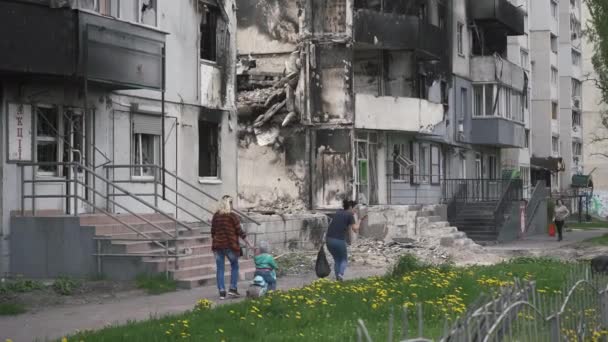 Borodyanka Ukraina 2022 Konsekwencje Bombardowania Ukraińskich Obiektów Cywilnych Przez Rosyjską — Wideo stockowe