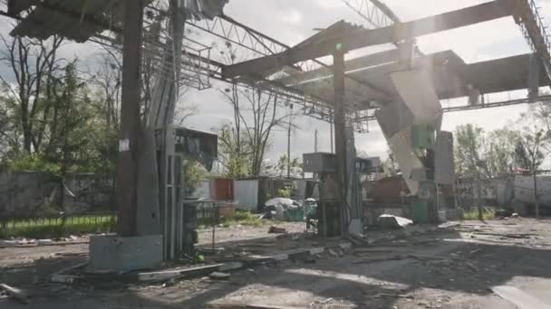 Bucha Ukraina 2022 Exploderad Bensinstation Efter Direkt Träffar Kryssningsmissil Bucha — Stockvideo